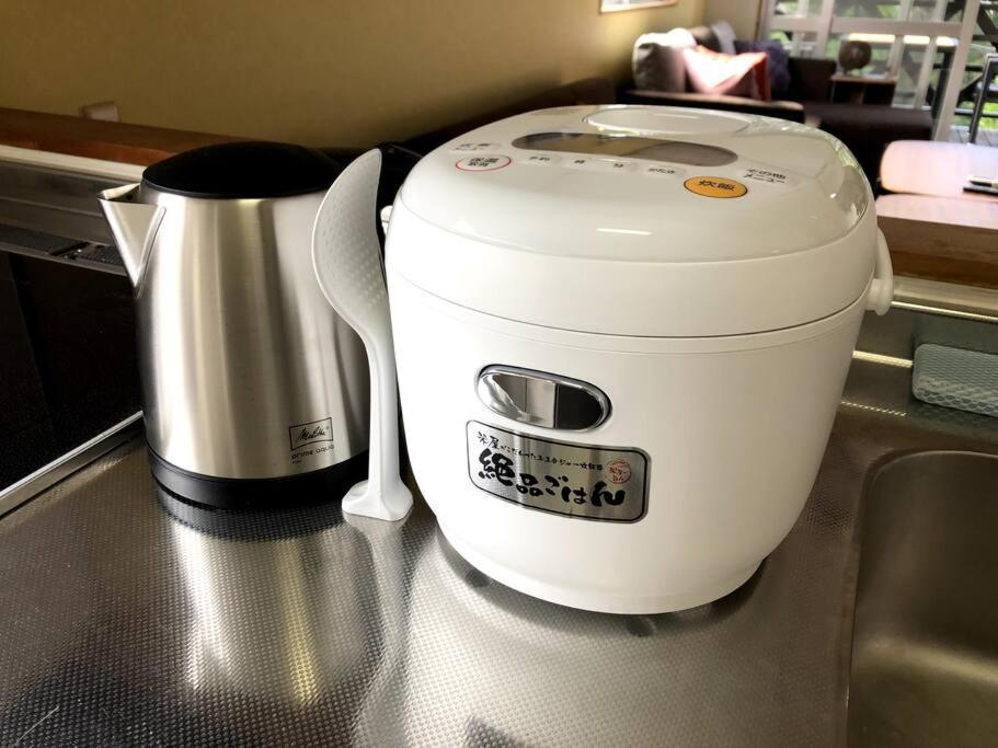 恩納村名嘉真フォレストヴィラ12時チェックアウト可ダブルベッド2台と2段ベッドとユニットバス2室 ภายนอก รูปภาพ